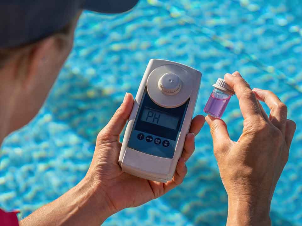 Digital Pool Water Testing Kits Monitors e1723687268656